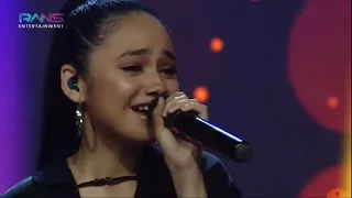 Syifa Hadju - Jangan Pernah Berubah Di Konser 25 Tahun Melly Goeslaw & Anto Hoed