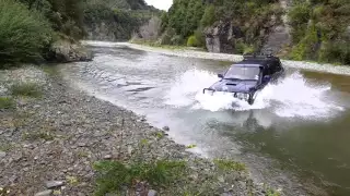 Toyota Hilux Surf - Orari Gorge River Crossing  (DVSGTT)