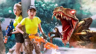 MS TRANBI Vs LILY FIGHT DINOSAURS NERF GUNS | Funny Battle With The Criminal Group TL Nerf War