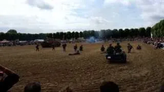 Reconstitution de la bataille de KOURSK (Saumur en Uniformes 2013)