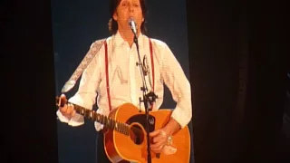 Paul McCartney - Yesterday (Vancouver 2012)