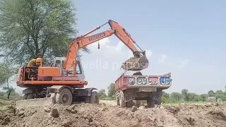 Leveling, Cutting Hill and Road Bed to Adjust Higher to Lower Mountain Road Bed-JCB Video vella papo