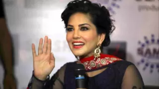 Sunny Leone Slaps Reporter Who Asked Her How Much She Charges For 'Night Programmes'