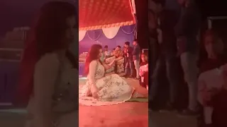 Lucknow  orkista Dance
