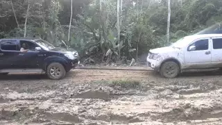 Nissan Navara D40 vs Toyota Hilux- Trinidad