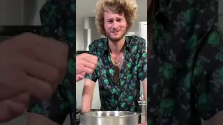 Tiktok: Yung Gravy Chefing it up With Itsqcp!!! He Steals His Mom!!! (@itsqcp)