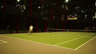 Удар слева одной рукой.Теннисный бэкхенд.Теннис Одноручный удар. One-handed backhand classic.