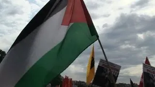 Thousands rally in Amsterdam against Israel