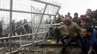 Randale in Idomeni: Kein Durchkommen an griechisch-mazedonischer Grenze