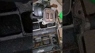 Inside Mercedes Intake manifold