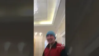 Вечеринка в стиле 90х все в шоке от нарядом друг-друга 🤣