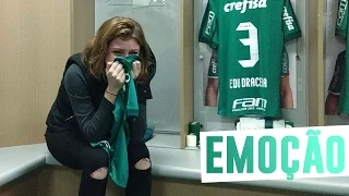 ATRIZ DA GLOBO SE EMOCIONA AO CONHECER VESTIÁRIO DO PALMEIRAS