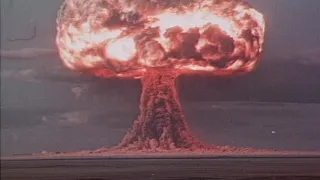 Huge thermonuclear explosion RDS-6s  400 kt soviet nuclear test 1953