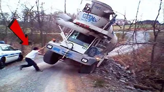 Dangerous Idiots Construction Excavator Trucks Heavy Equipment Fails & Wins Operator Extreme Skills