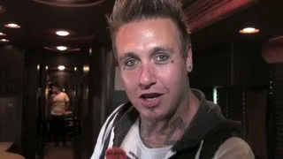 Papa Roach / Jacoby Shaddix - BUS INVADERS Ep. 491
