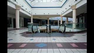 Olivia Newton John- Twist of Fate (playing in an empty shopping centre)