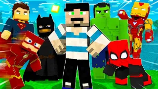 Minecraft ama SÜPER KAHRAMANLAR SAVAŞIYOR!