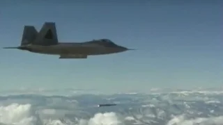 U.S. Air Force: F-22 Missile Launch