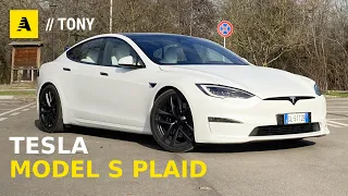 Tesla Model S Plaid | Una BELVA da 1.020 CV e 0-100 km/h in 2.1 secondi... Ma sa essere VERSATILE