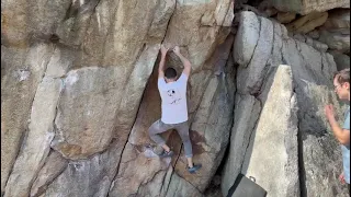 Gunks Bouldering - Lynn Hills Traverse V8 (Orson)