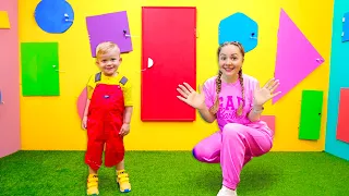 Magic Cube Challenge with Oliver and Mom