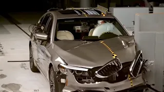 All new BMW 5 Series crash test