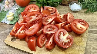 Боже, как вкусно! Я всегда буду так готовить! Просто нарежьте помидоры🍅!