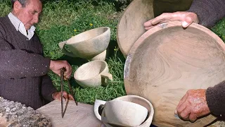 WOODEN BOWLS carved by hand: the BOWLS. Artisanal production for use in the mountains