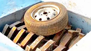 Shreddder technology ! Car tire, metal and hardest plastic scrap shredding moments