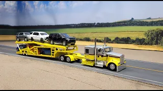 CAR HAULER 1/64 SCALE