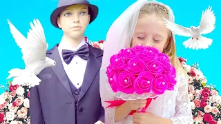 Nastya ingin menjadi pengantin wanita dalam gaun pengantin