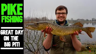 PIKE FISHING| using POP UP rigs for BIG PIT pike!
