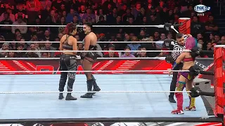 Rhea Ripley Vs Asuka Vs Bayley Parte 1 - WWE RAW 5 de Diciembre 2022 Español Latino