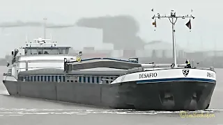 Binnenschiff GMS DESAFIO PE7137 MMSI 244750315 Emden riverbarge inland cargo ship