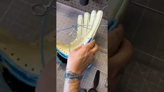 Haven’t shared a video in a while. Quick and easy class on pinky/thumb lacing.