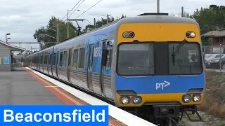 Trains at Beaconsfield - Melbourne Transport