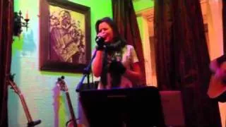 Liz Thurman singing "I Can't Make You Love Me" live.