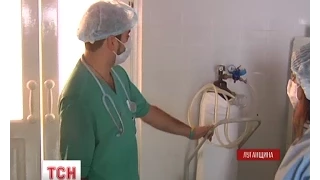 Медики на передовій рятують людські життя без світла і води