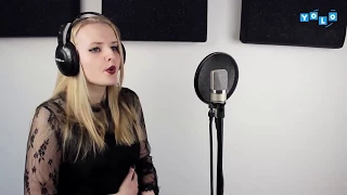 Revi (cover Amy Winehouse - Back to Black)