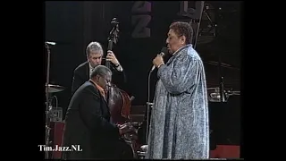 Carmen McRae and Oscar Peterson - Sometimes I'm Happy