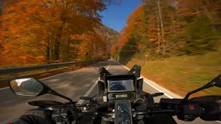 AUTUMN TWISTY ROAD IN ASIAGO, ITALY // HONDA AFRICA TWIN DCT [RAW ONBOARD, PURE SOUND, 4K]