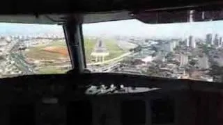 Airbus A320 Landing at Congonhas