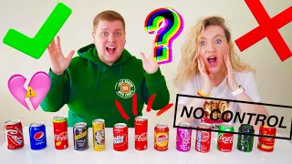 ШОК! ГАЗИРОВКА ЧЕЛЛЕНДЖ 😱 УГАДАЙ НАПИТОК С ЗАКРЫТЫМИ ГЛАЗАМИ / COCA-COLA ОРИГИНАЛ ПРОТИВ КОПИИ