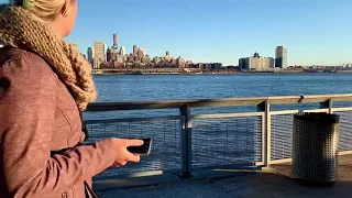 Christmas in NEW YORK 🗽 South Street Seaport + Wall Street Christmas Tree 🎄