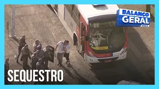 Exclusivo: polícia liberta motorista de ônibus feito refém com uma faca