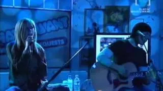 Avril Lavigne - Complicated (Channel V 08/17/2004)