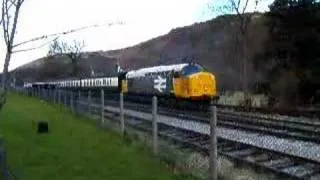 37901 departs Glyndyfrdwy