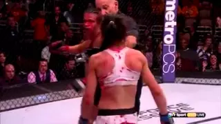 MMA momentos incómodos