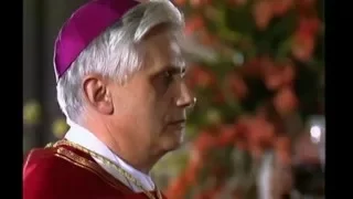 Joseph Ratzinger viene ordinato vescovo,nominato cardinale e dona l'anello alla Vergine di Altötting