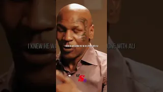 Mike Tyson avenge Ali by knocking out Larry Holmes
